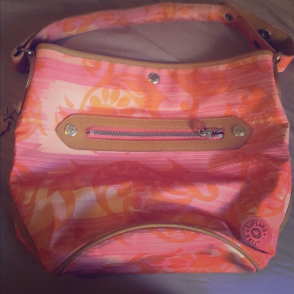 Kipling bag that It’s barely used.